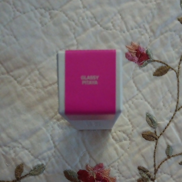 Haus Labs by Lady Gaga Blush in Glassy Pitaya - Picture 2 of 5